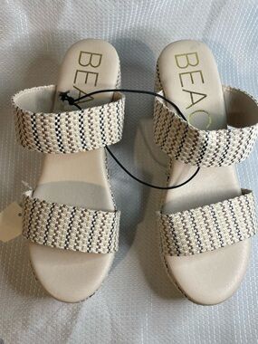 Beach by Matisse Slip On Wedge Sandals, Size 11, Brand New